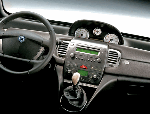 Lancia Y 2003
